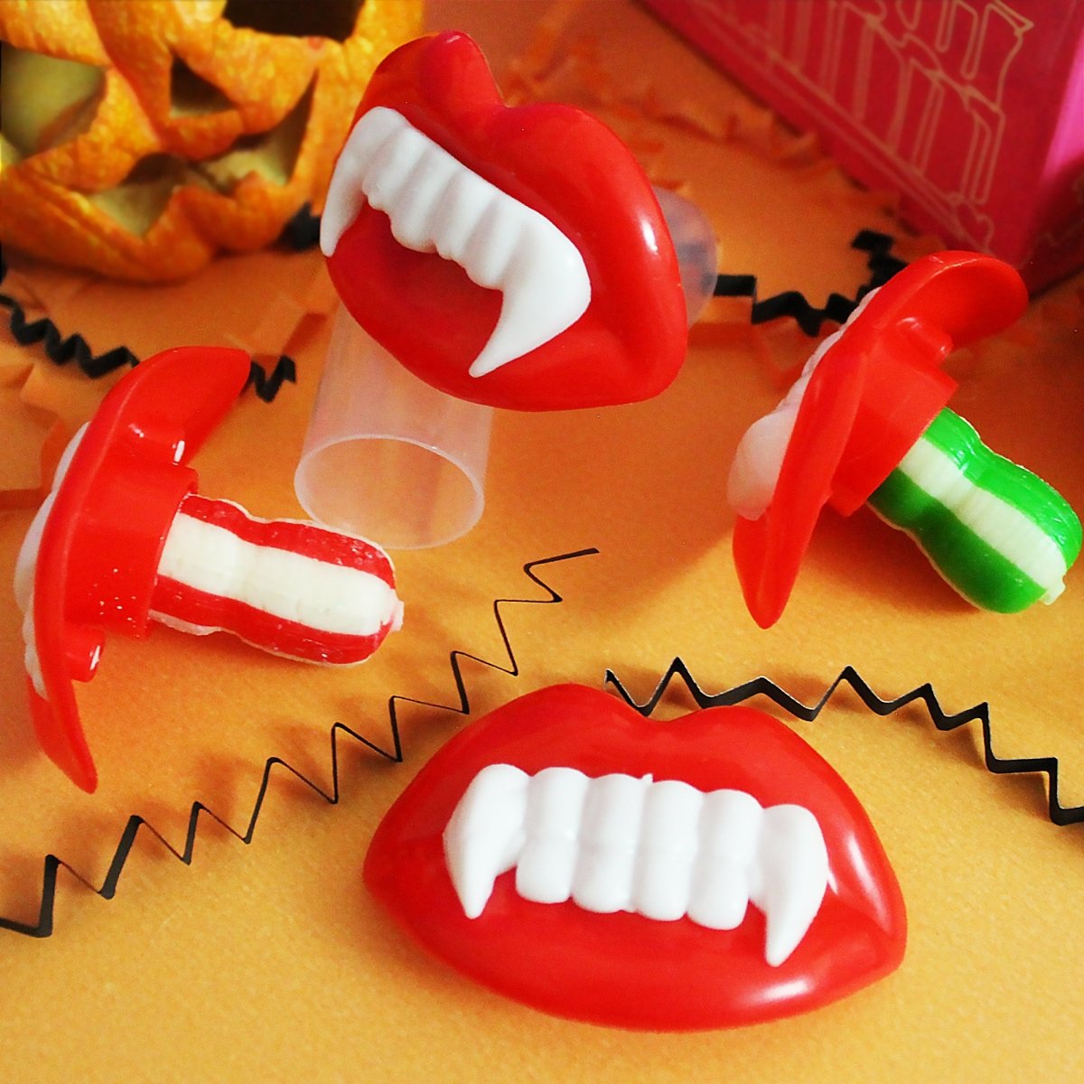 Halloween Vampire Teeth Fangs & Creepy Lips Delight 20 Pcs